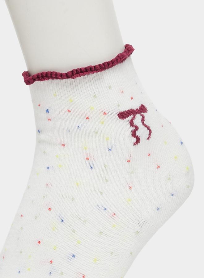 Styli Pack of 5 - White Crew Socks with Ruffle Trim - Image 4